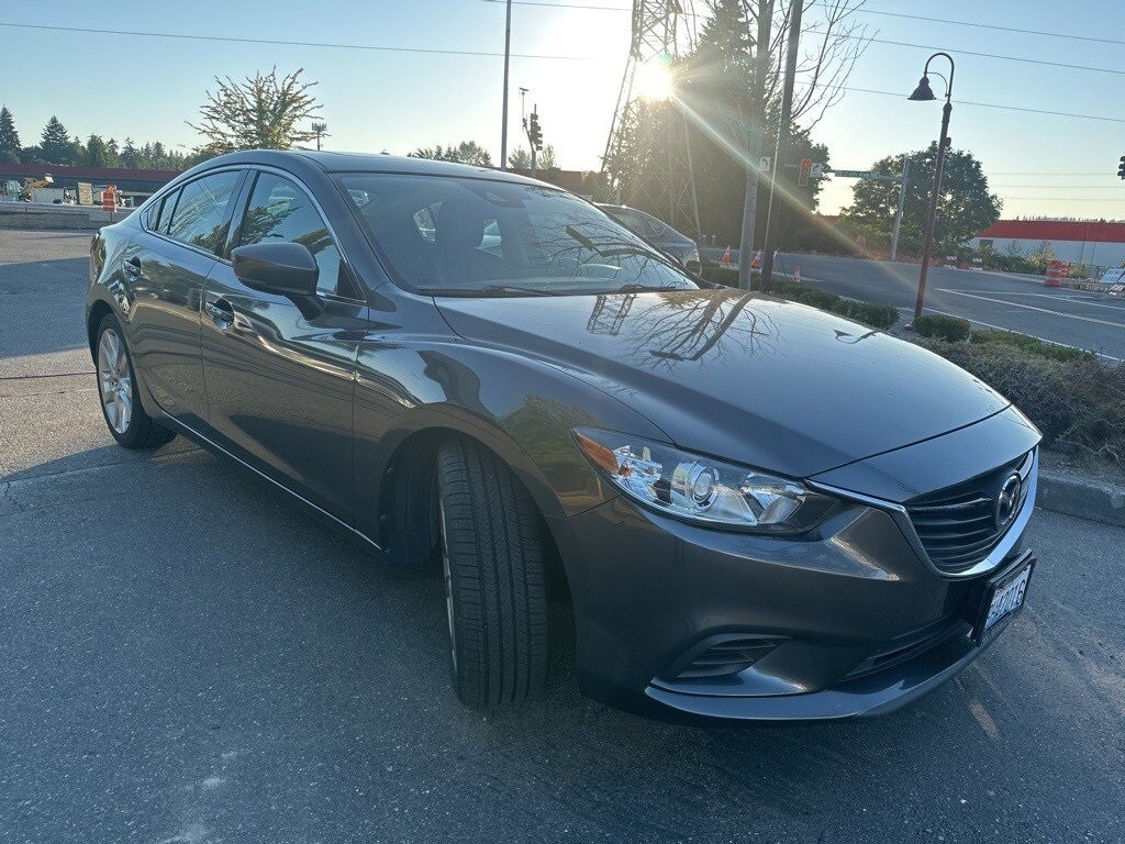 2017 Mazda Mazda6 Touring photo 2