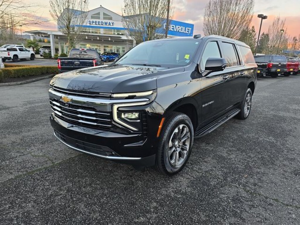 Used 2025 Chevrolet Suburban LT SUV