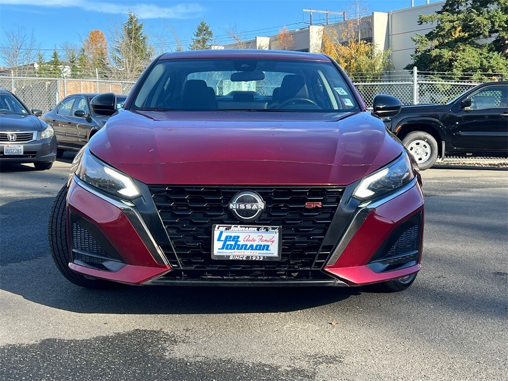 2023 Nissan Altima 2.5 SR photo 2