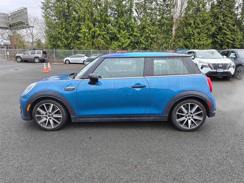 Used 2023 MINI Hardtop 2 Door Base Hatchback