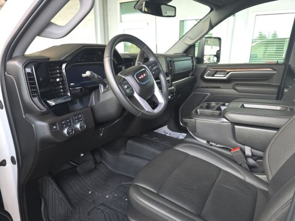 Used 2025 GMC Sierra 3500HD SLT Truck