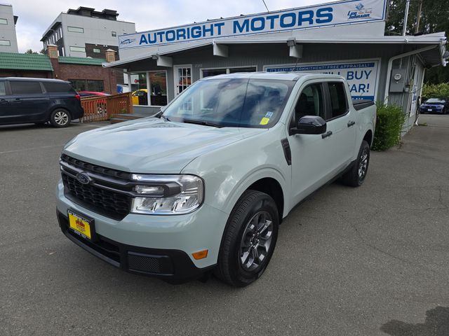 2024 Ford Maverick XLT photo 2