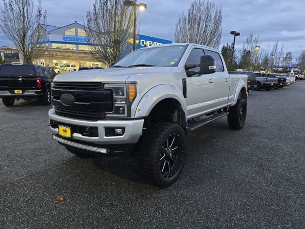 Used 2019 Ford F-250SD Lariat Truck