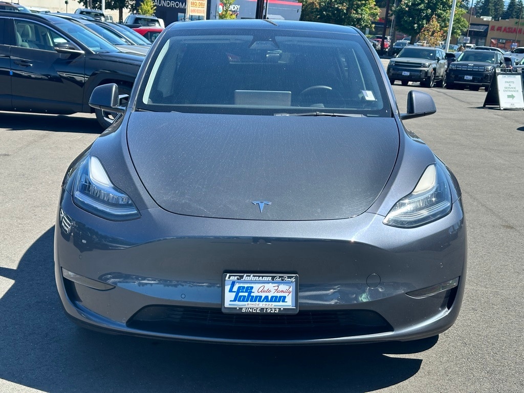 Used 2022 Tesla Model Y Long Range with VIN 7SAYGDEE0NF386554 for sale in Everett, WA