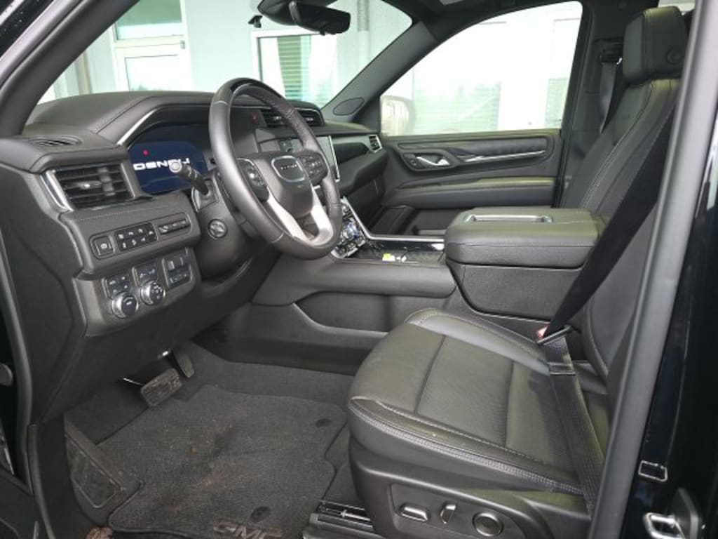 Used 2024 GMC Yukon Denali SUV