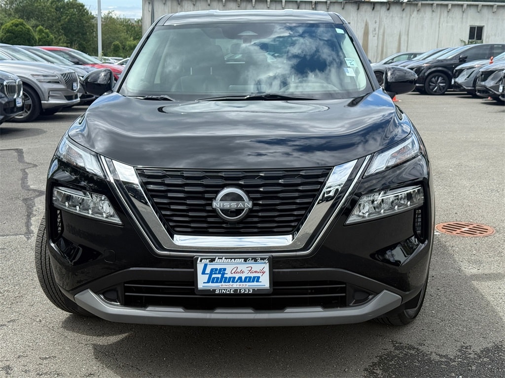 Used 2023 Nissan Rogue SV SUV