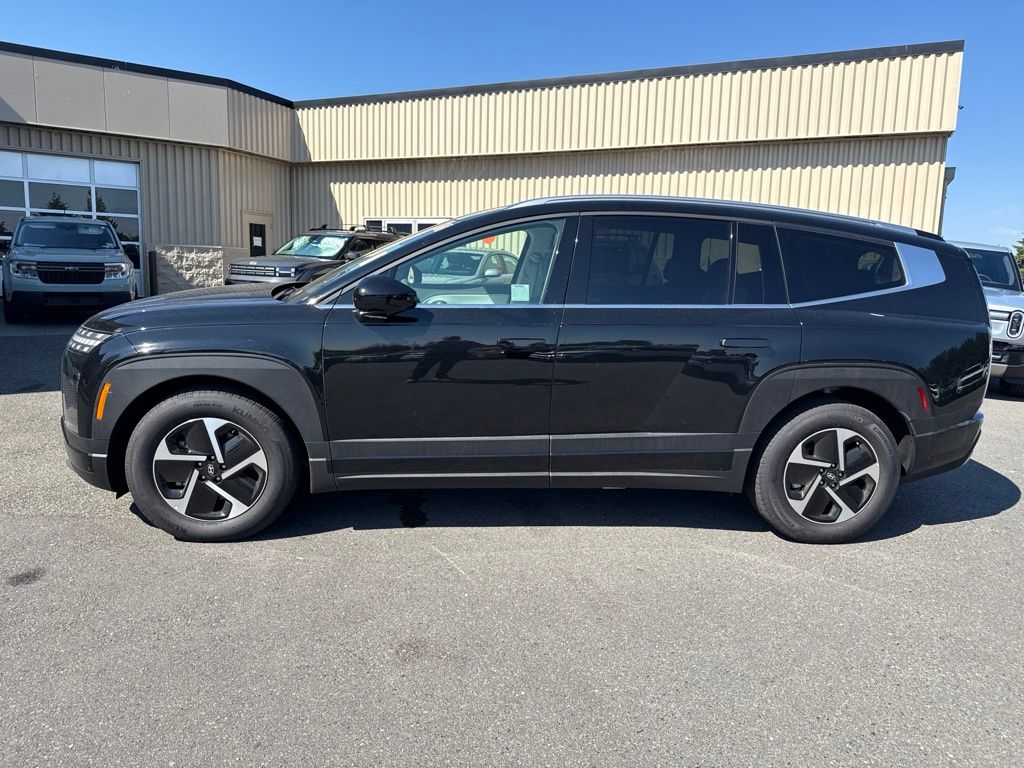 Used 2026 Hyundai IONIQ 9 SE with VIN 7YAMTFS34TY010290 for sale in Everett, WA