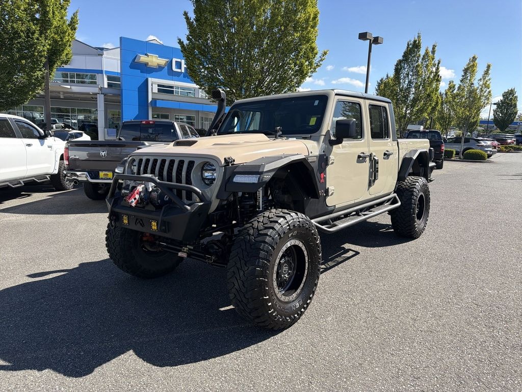 Used 2020 Jeep Gladiator Sport Truck