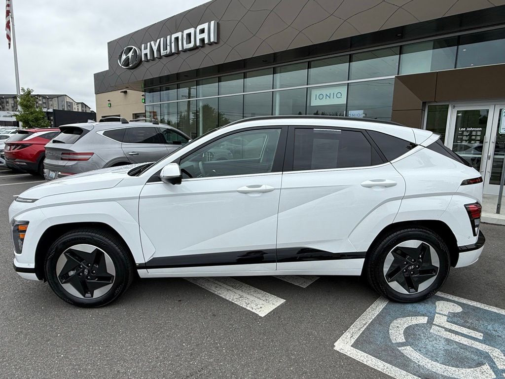Certified 2025 Hyundai Kona EV Limited with VIN KM8HE3A64SU031770 for sale in Everett, WA