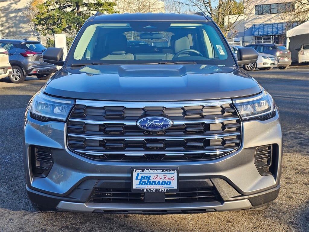 Used 2025 Ford Explorer Active SUV