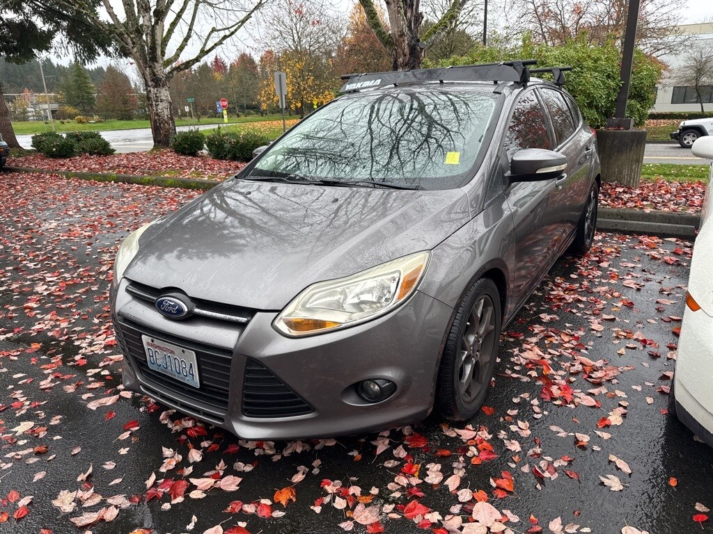 Used 2014 Ford Focus SE Hatchback