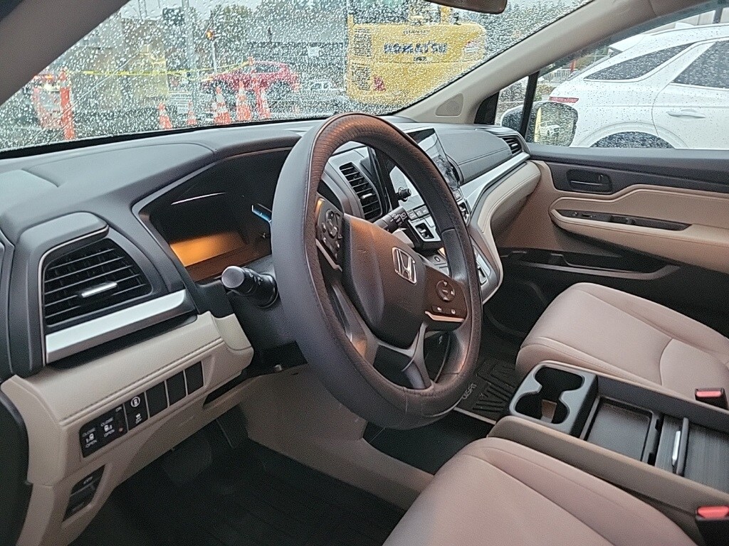 2021 Honda Odyssey EX photo 2