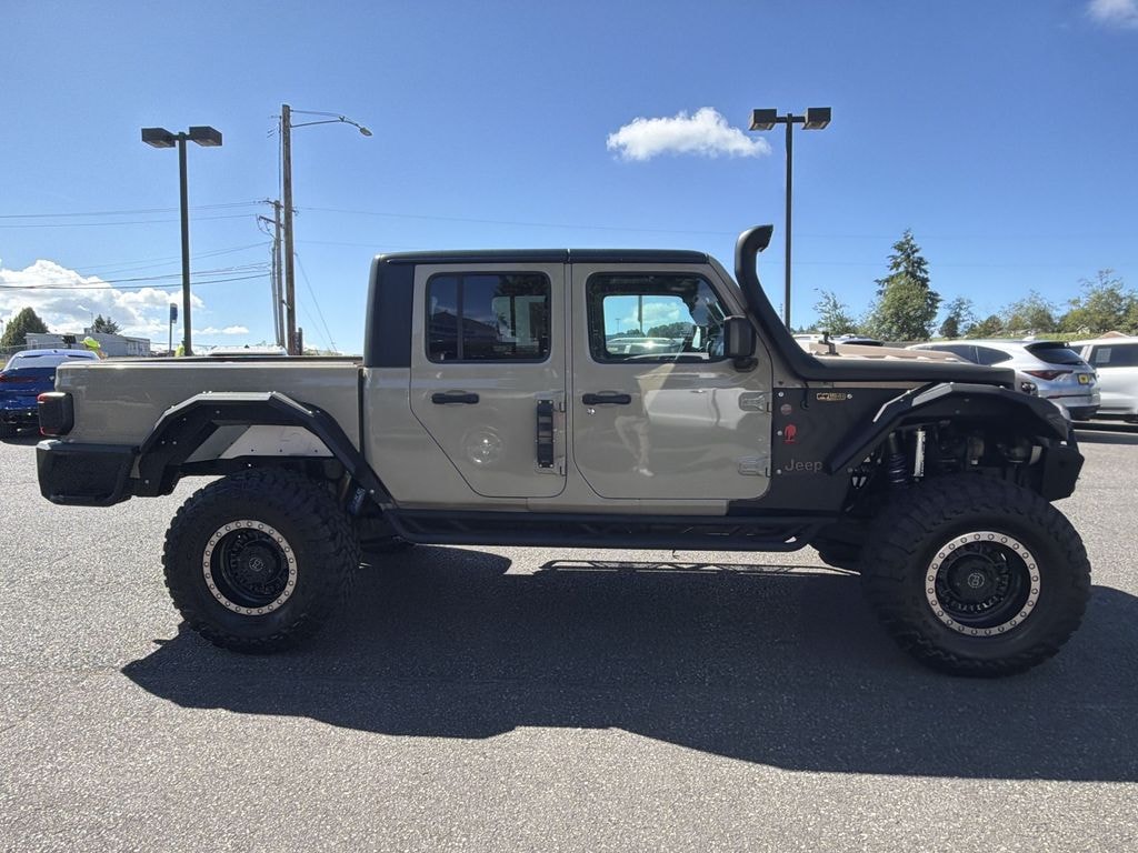 Used 2020 Jeep Gladiator Sport Truck