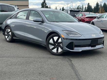 2024 Hyundai IONIQ 6 SE Standard Range Sedan