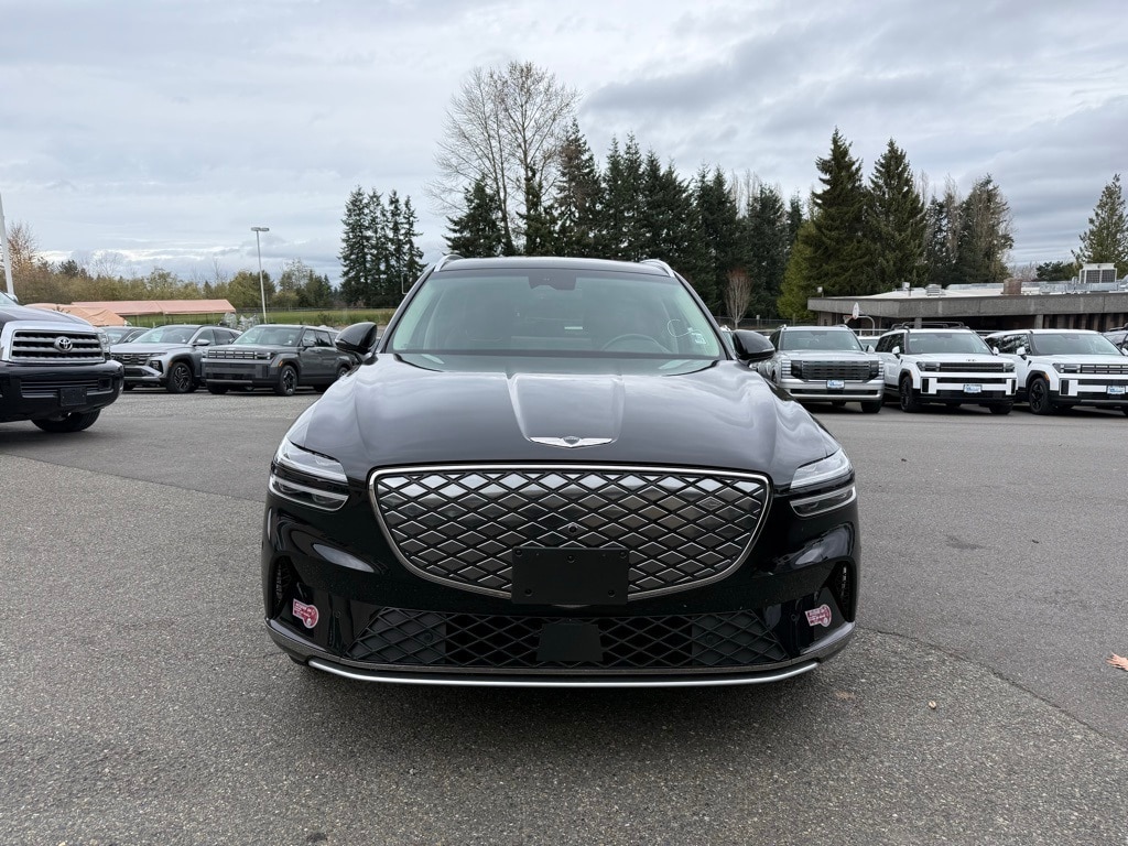 Used 2025 GENESIS GV70 Advanced with VIN 5NMMCET10SH004322 for sale in Everett, WA