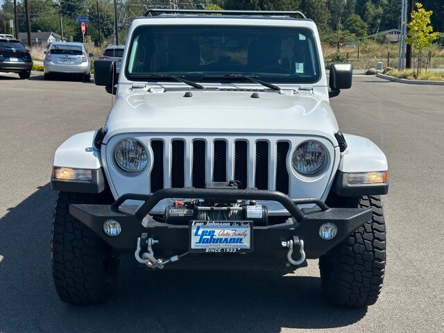 2019 Jeep Wrangler Unlimited Sahara photo 2