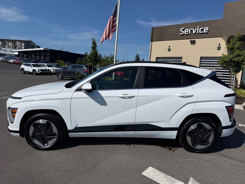 Certified 2025 Hyundai Kona EV Limited with VIN KM8HE3A69SU018044 for sale in Everett, WA