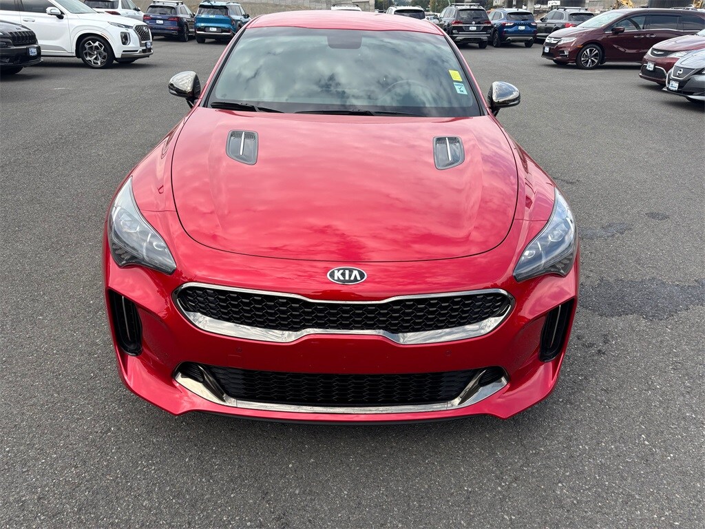 2020 Kia Stinger GT photo 2