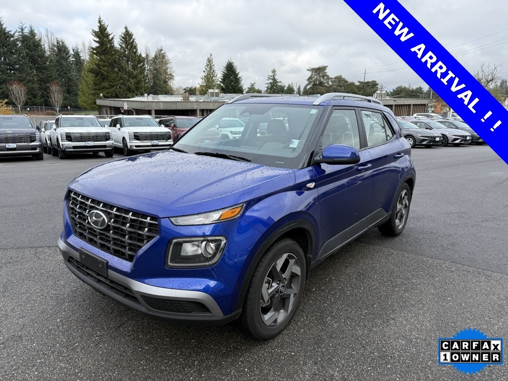 Used 2024 Hyundai Venue SEL SUV