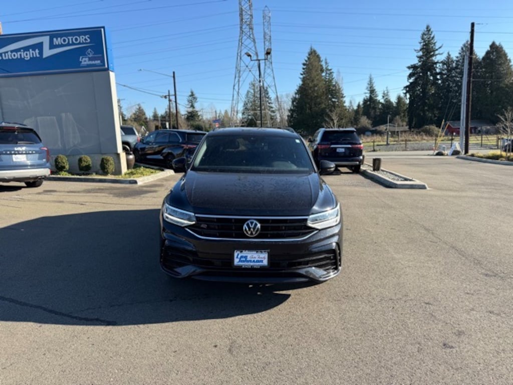 Used 2022 Volkswagen Tiguan 2.0T SE R-Line Black SUV