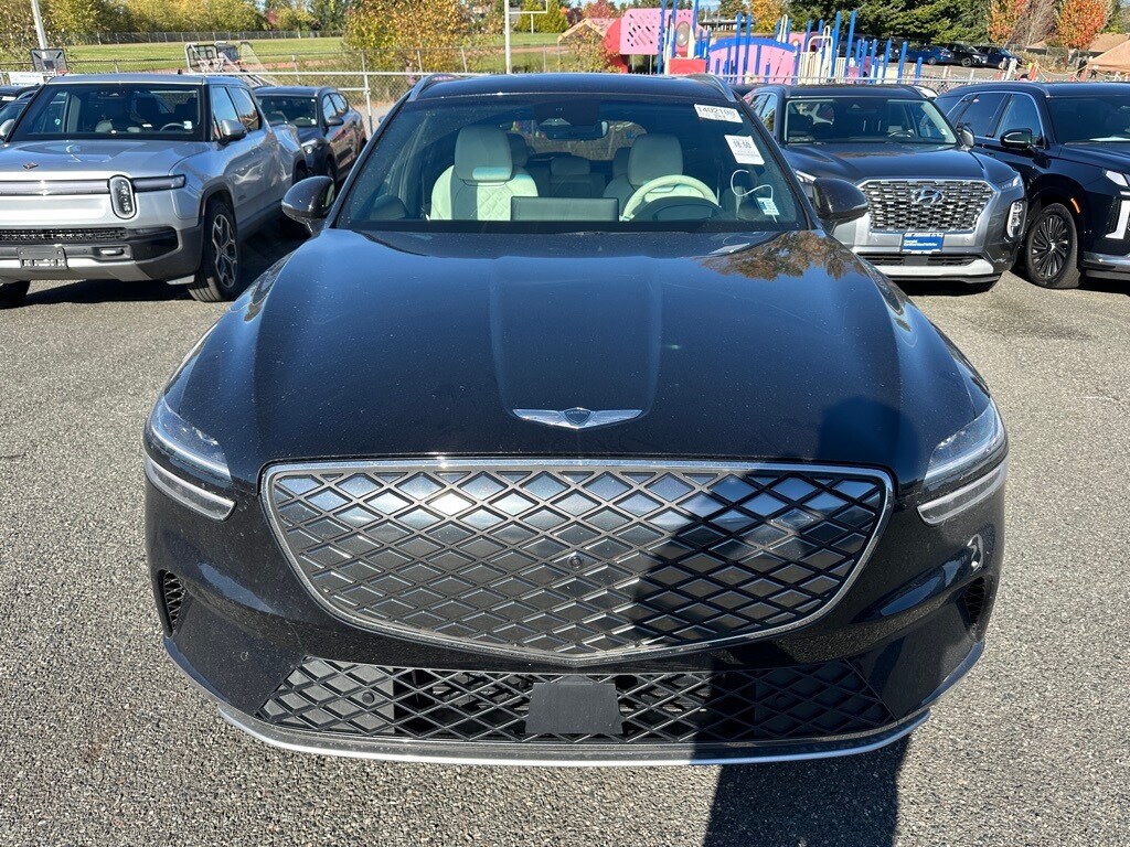 2025 Genesis Electrified GV70 Advanced photo 2