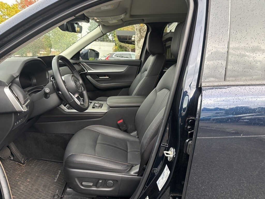 2024 Mazda CX-90 Premium photo 2