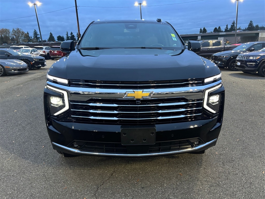Used 2025 Chevrolet Suburban LT SUV