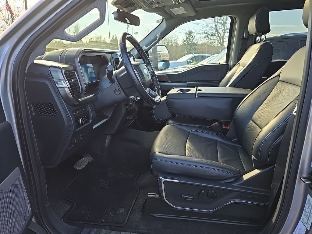 Used 2024 Ford F-450SD Lariat Truck