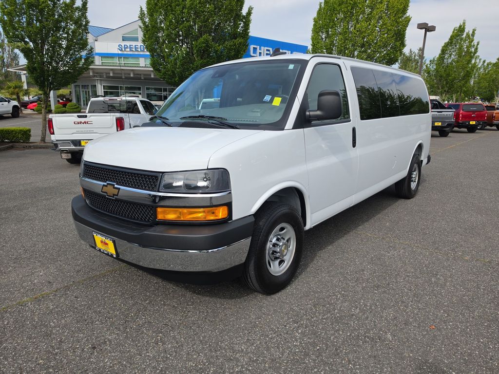 2025 Chevrolet Express Passenger