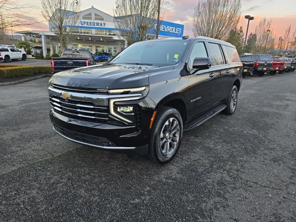 Used 2025 Chevrolet Suburban LT SUV