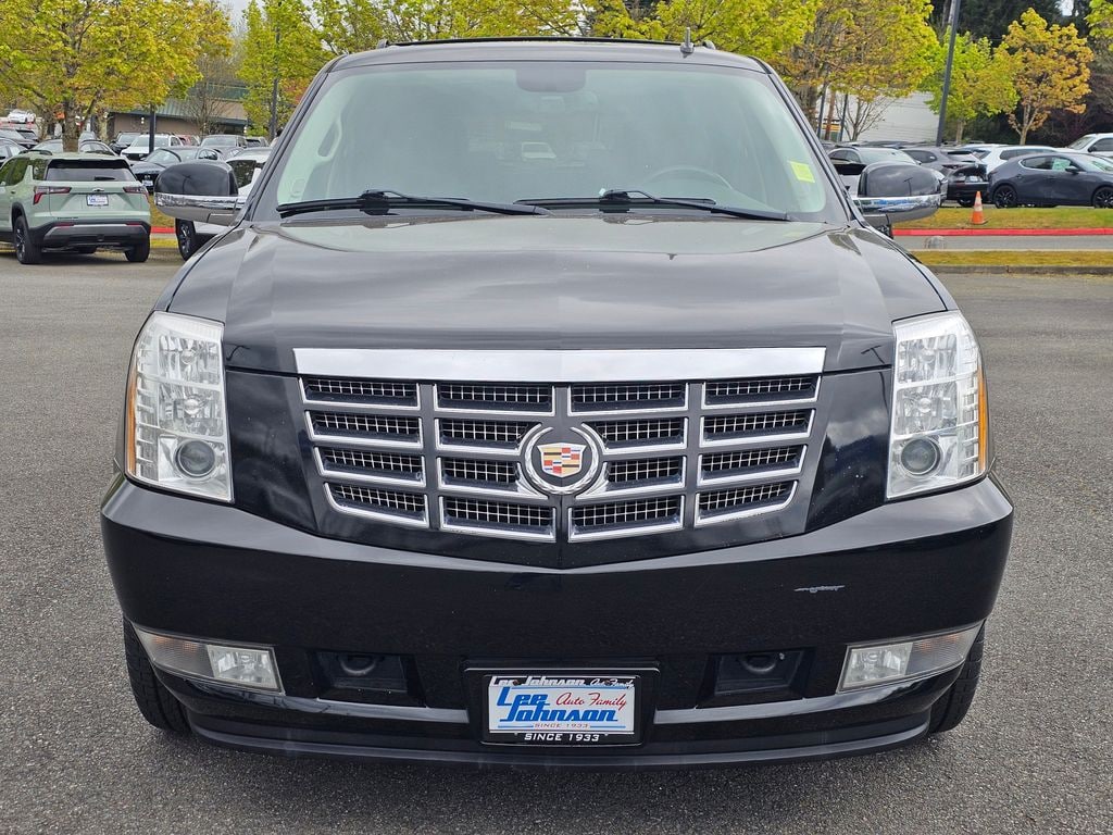 Used 2014 Cadillac Escalade Luxury SUV
