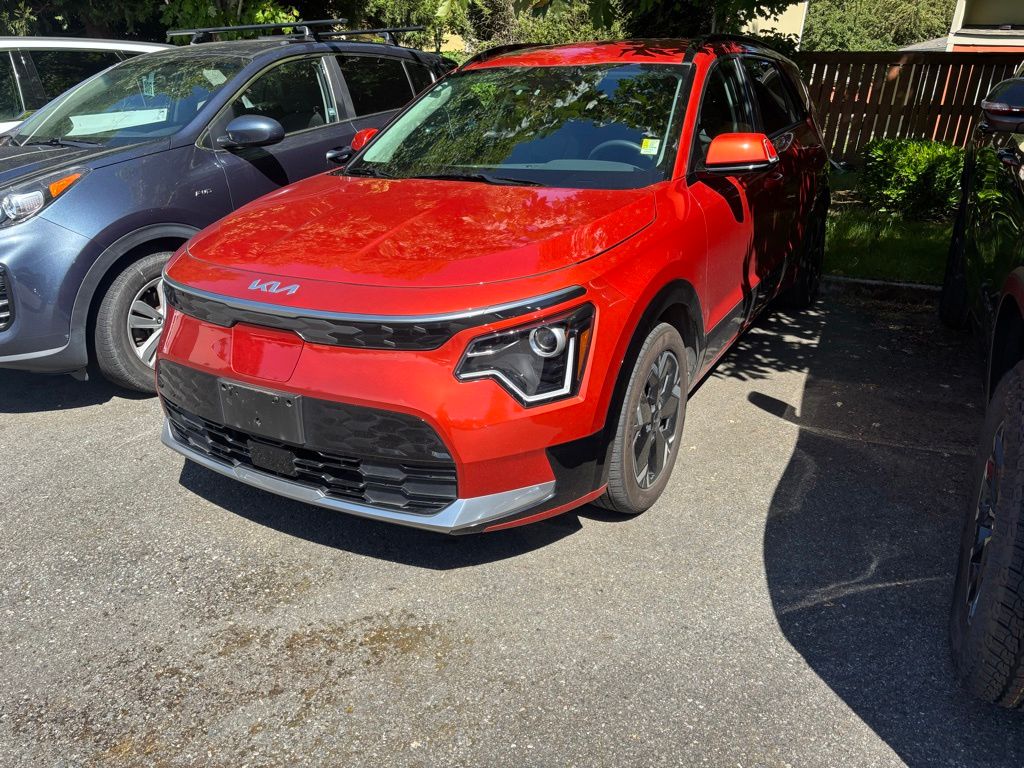 2023 Kia Niro Wind EV's photo