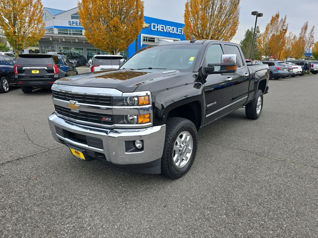 2015 Chevrolet Silverado 3500HD LTZ photo 2