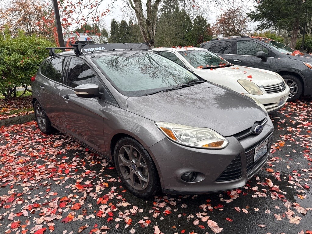 Used 2014 Ford Focus SE Hatchback