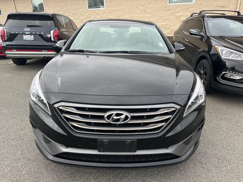 Used 2017 Hyundai Sonata Sport with VIN 5NPE34AB9HH556326 for sale in Everett, WA