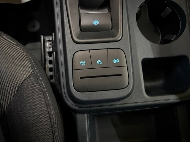2022 Ford Maverick XL - Photo 46