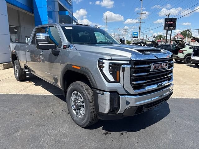 2026 GMC Sierra 3500HD SLT - Photo 7