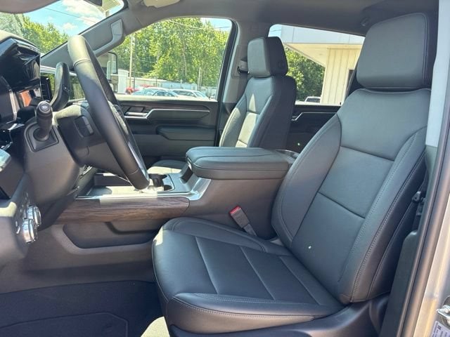 2026 GMC Sierra 3500HD SLT - Photo 12