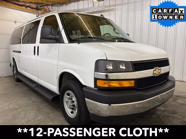 2025 Chevrolet Express Passenger