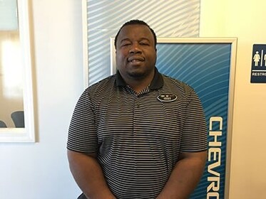 Staff member Ernie Kelly from ID_da911d