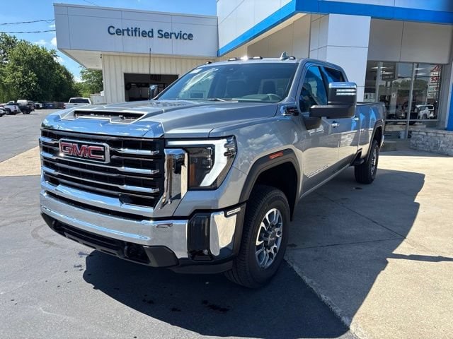 2026 GMC Sierra 3500HD SLT - Photo 9