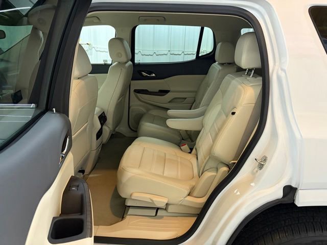 2023 GMC Acadia Denali - Photo 24