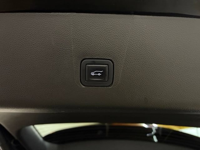 2022 Chevrolet Traverse RS - Photo 11