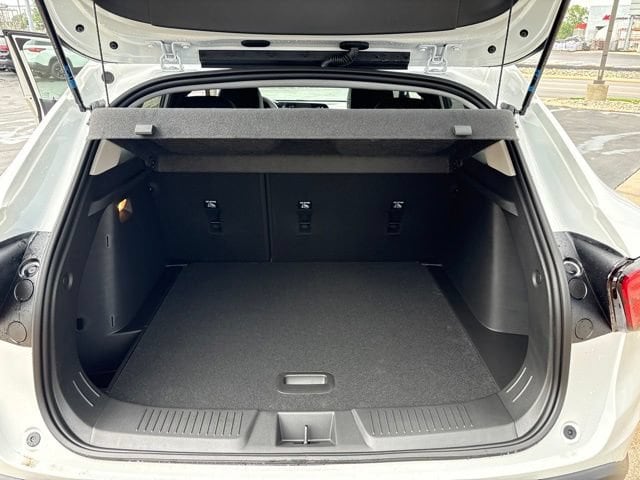 2026 Chevrolet Trax LT - Photo 13