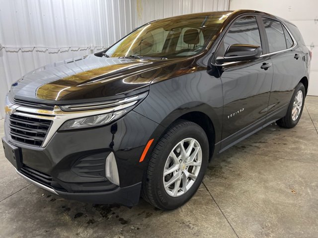 2022 Chevrolet Equinox LT photo 3