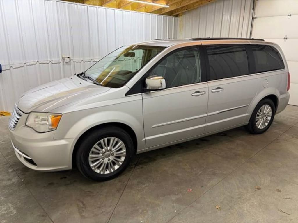 Used 2012 Chrysler Town & Country Touring-L