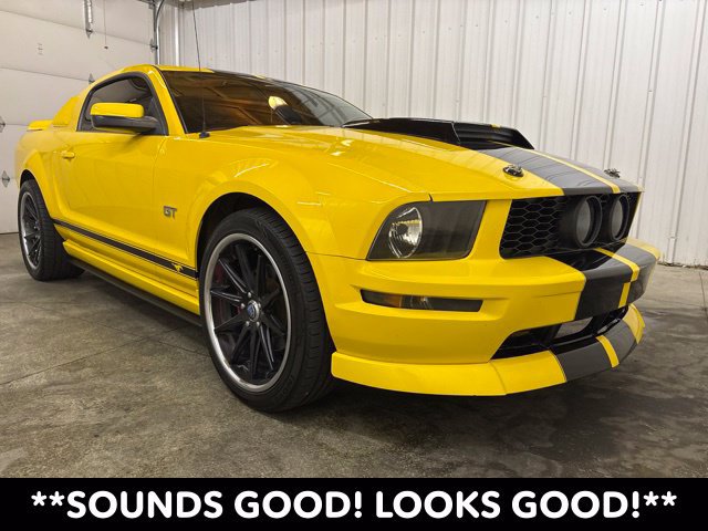 2006 Ford Mustang GT Deluxe