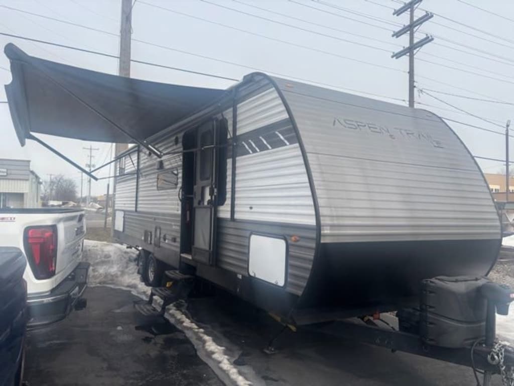 Used 2021 Used Travel Trailer Keystone
