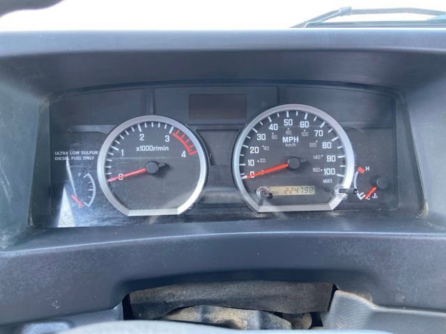 2011 Isuzu NPR - Photo 27
