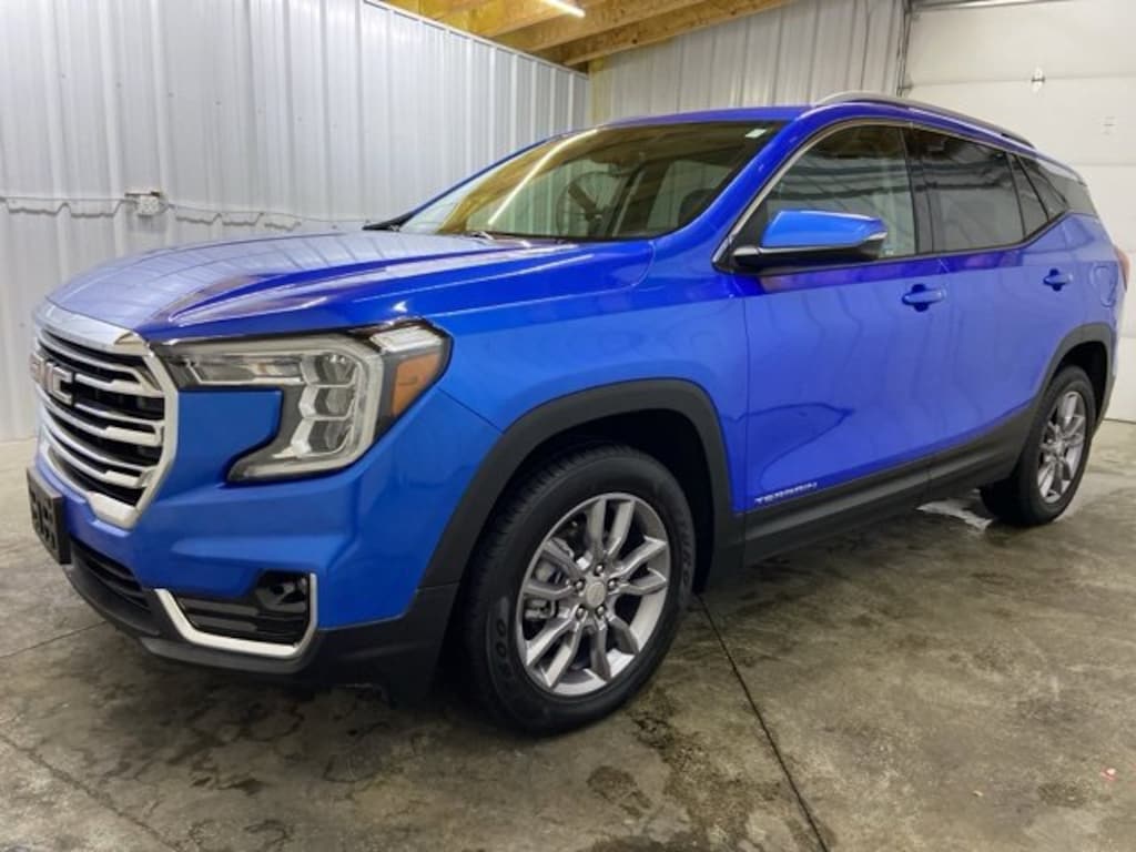 Used 2024 GMC Terrain SLT SUV